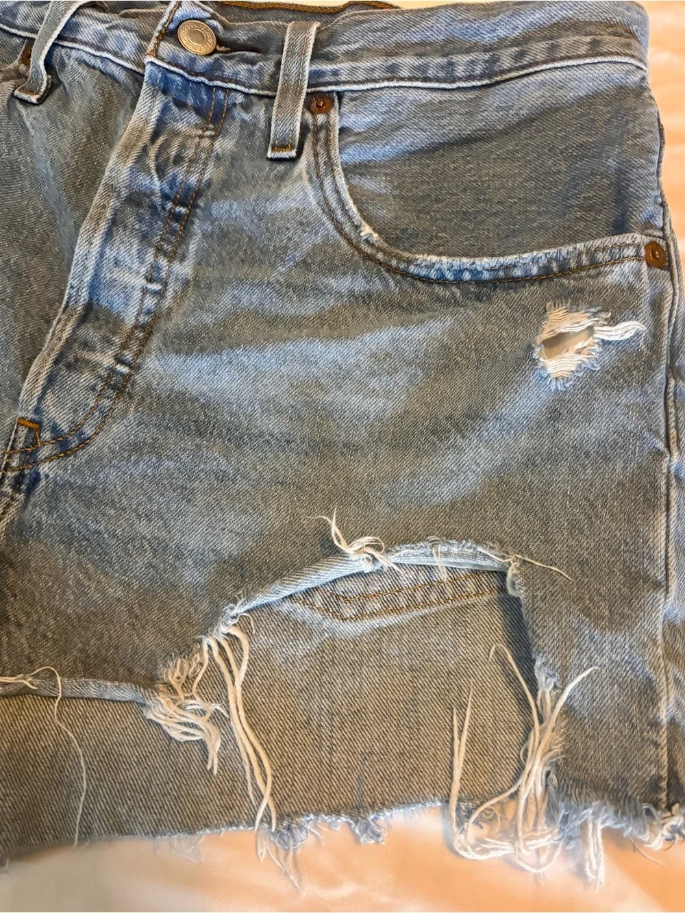 Levi’s 501 Original Distressed Cutoff Denim Shorts Women’s W30 High Rise Light - Picture 4 of 8